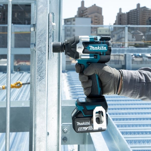 Makita 牧田 DTW700RTJ 充電式扳手 (5.0Ah套裝)